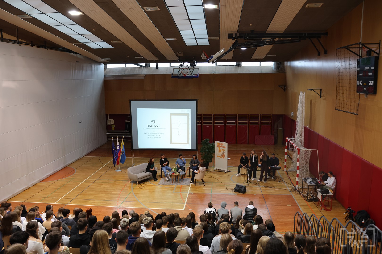 OKROGLA MIZA: ODPRIMO DIALOG O DUŠEVNEM ZDRAVJU MLADIH OKROGLA MIZA: ODPRIMO DIALOG O DUŠEVNEM ZDRAVJU MLADIH