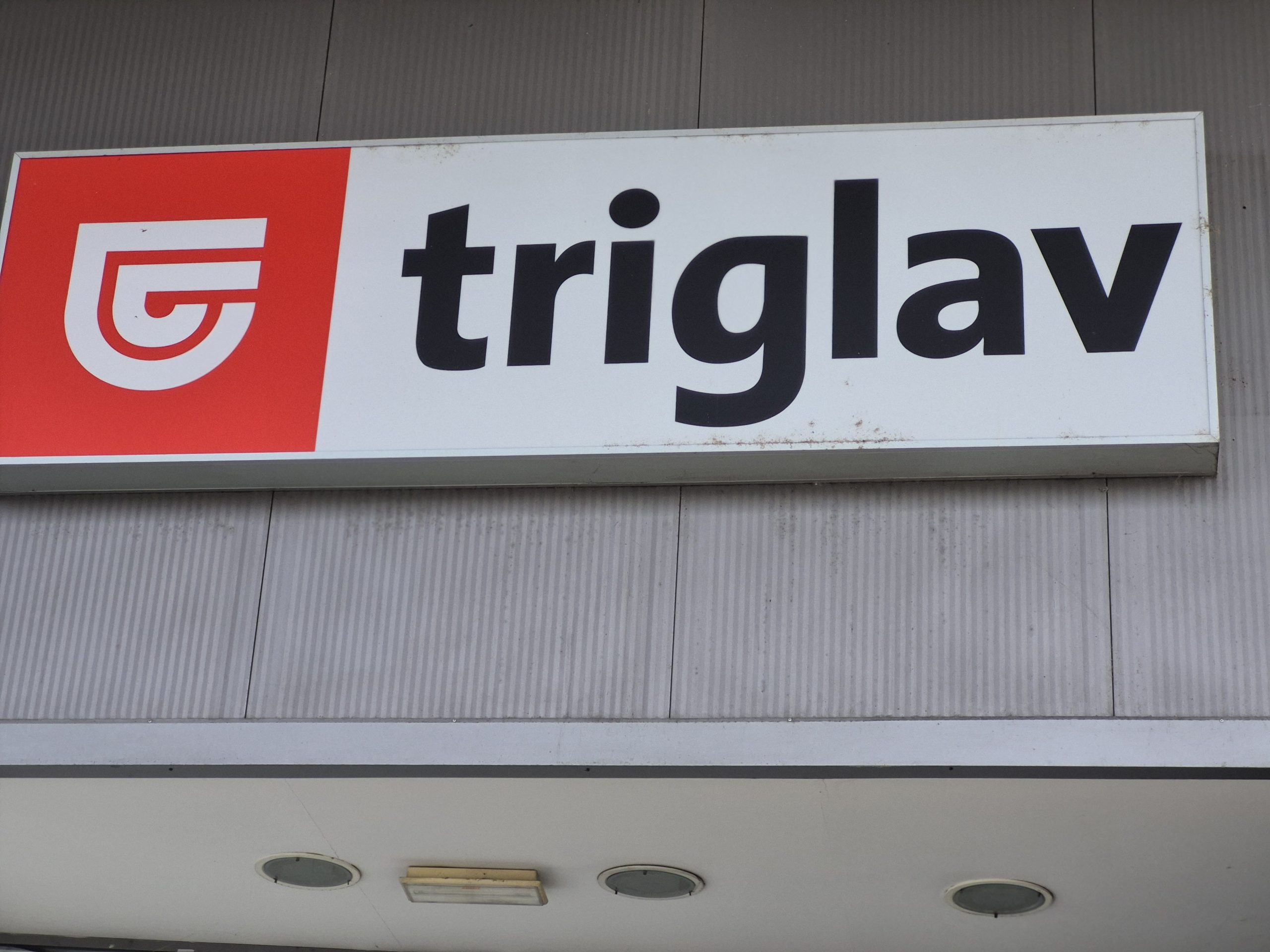 Dijaki spoznali delo Zavarovalnice Triglav Dijaki spoznali delo Zavarovalnice Triglav