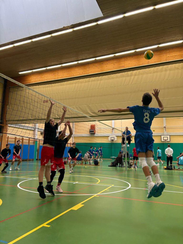 Šolsko tekmovanje v odbojki