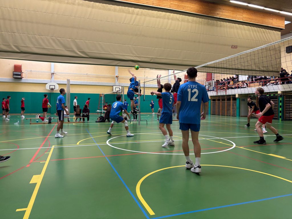 Šolsko tekmovanje v odbojki