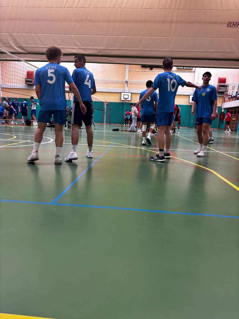 Šolsko tekmovanje v odbojki
