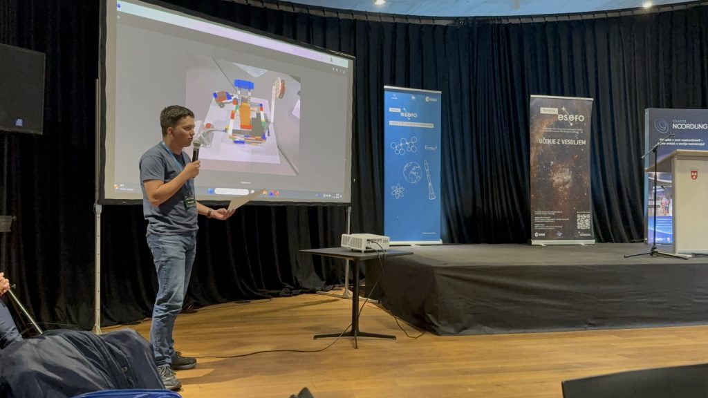 Ekipa Perkamndelc na 2. Nacionalni konferenci - Moon Camp