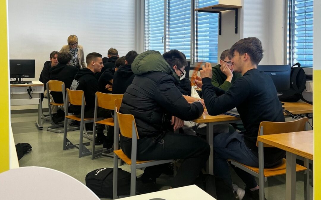Mladi podjetniki STŠ Koper na delu