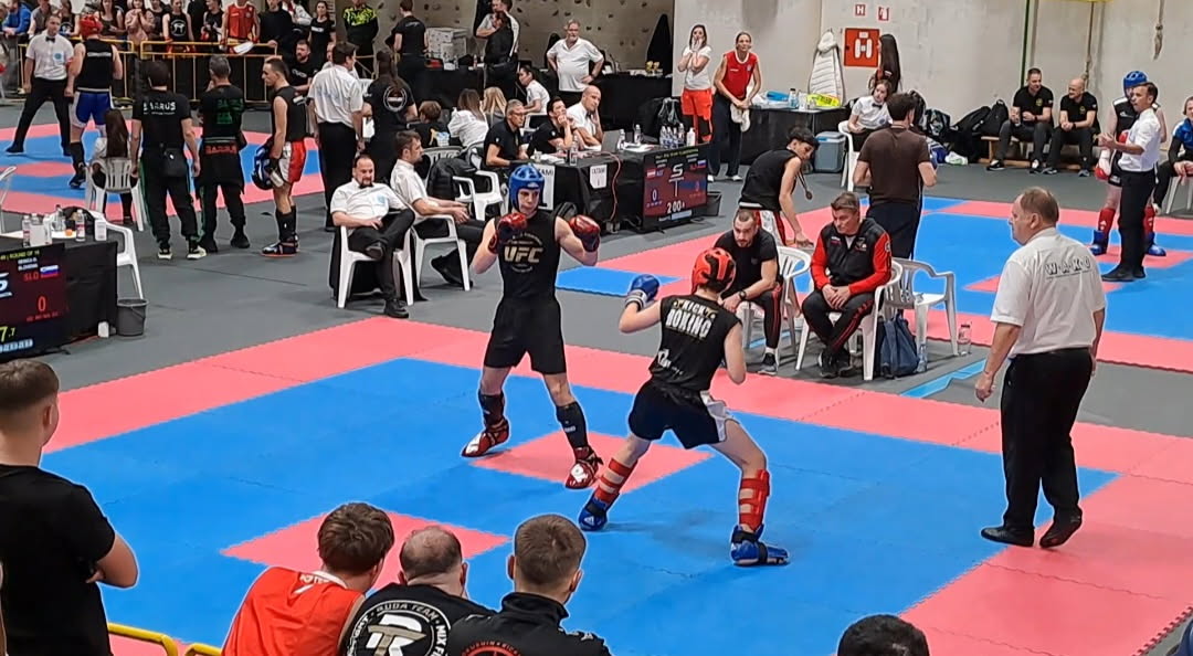 Dijak Dominik Senica (1. B1) podprvak v kikboksu