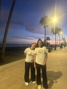 Eva in Pia na obali Estepone