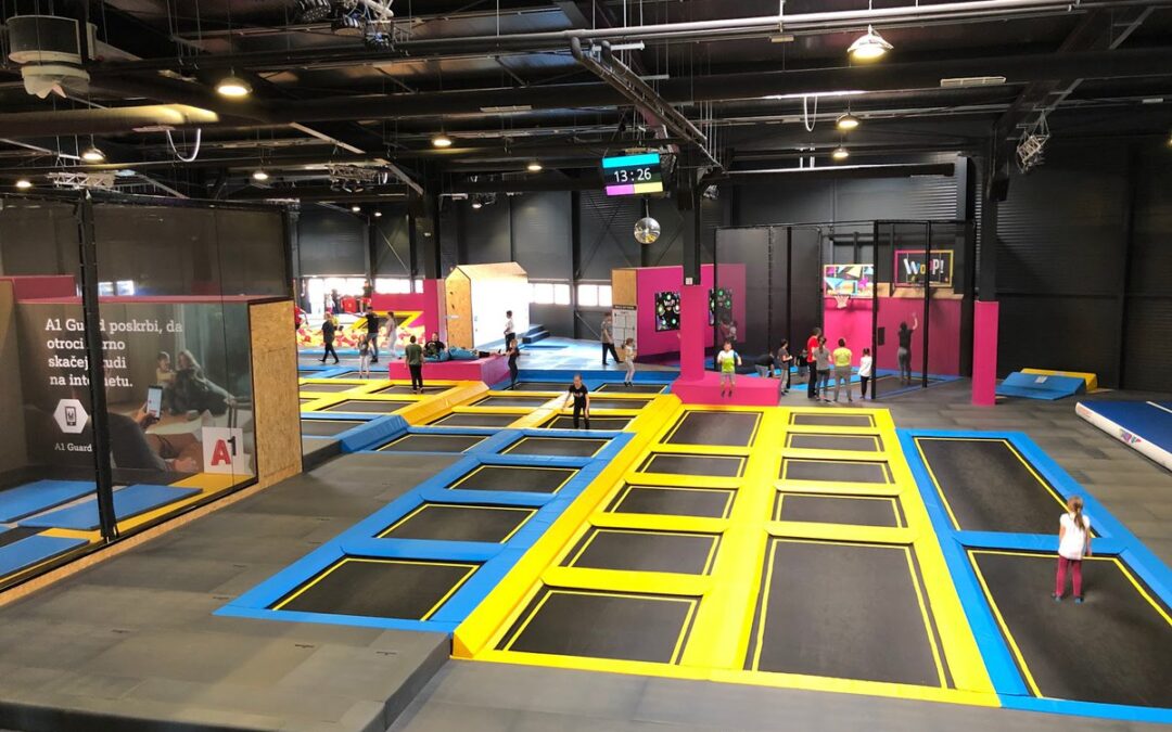 Športni dan za dijake 2. letnika – Woop trampolin park