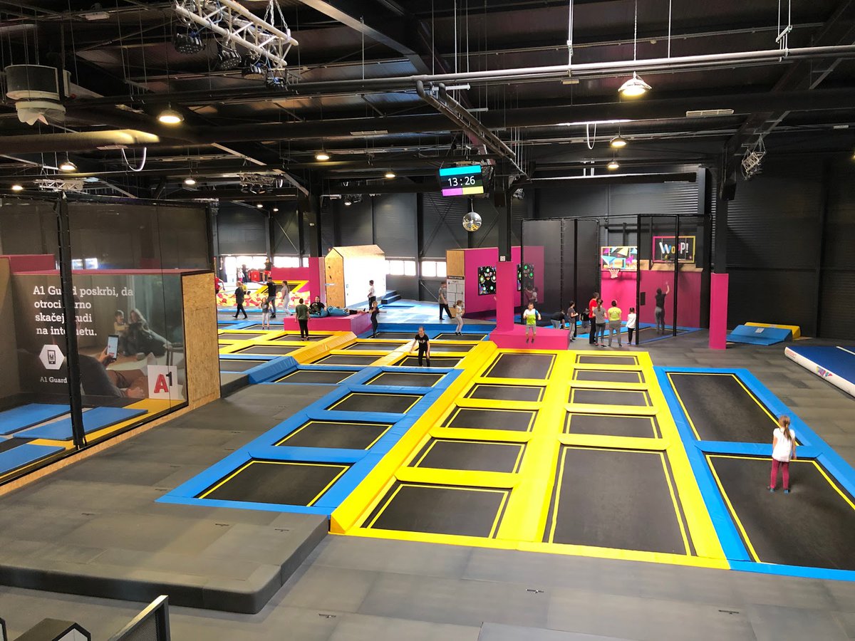 Športni dan za dijake 2. letnika – Woop trampolin park Športni dan za dijake 2. letnika – Woop trampolin park