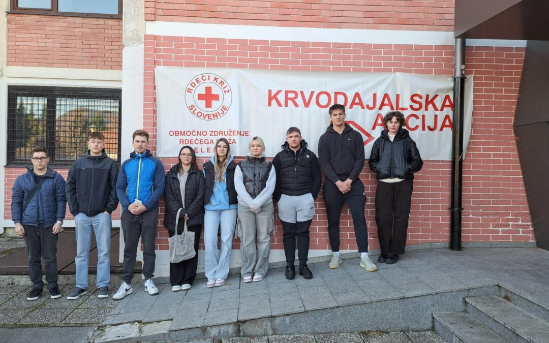 Dijaki z veliko mero poguma in solidarnosti na prvi krvodajalski akciji
