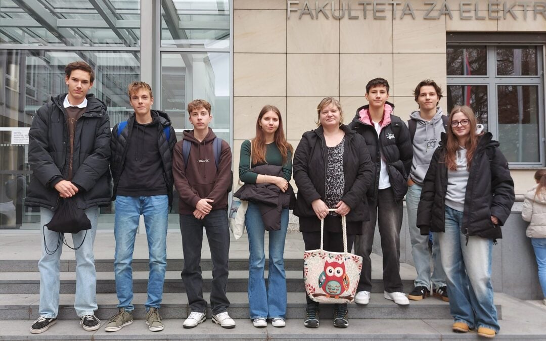 Dve zlati in pet srebrnih priznanj  na državnem tekmovanju iz logike