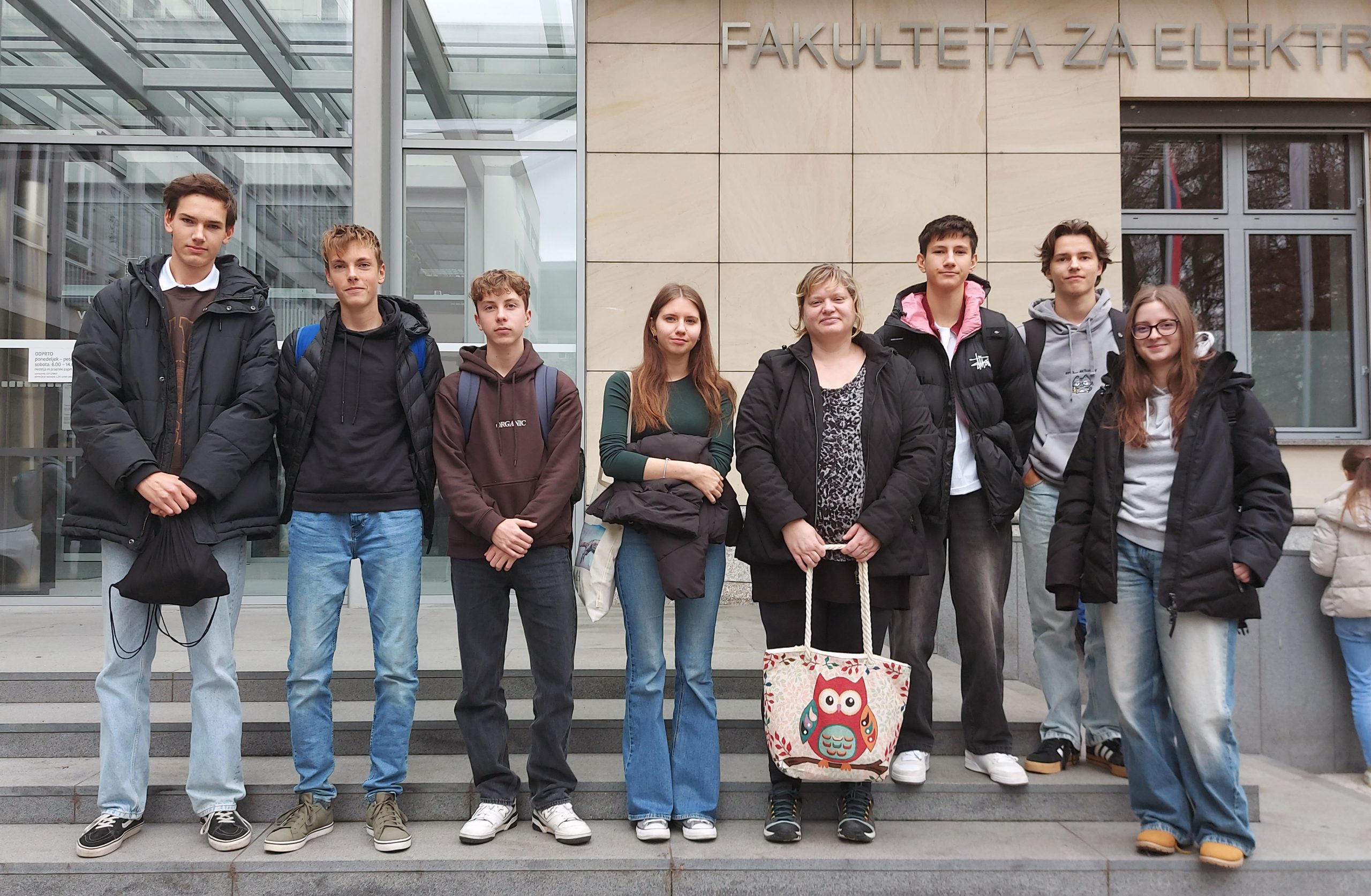 Dve zlati in pet srebrnih priznanj na državnem tekmovanju iz logike Dve zlati in pet srebrnih priznanj na državnem tekmovanju iz logike