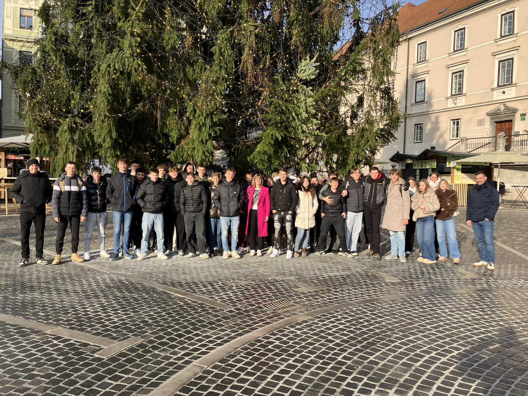 Obisk Hiše EU in Muzeja bančništva v okviru Aktivnega državljanstva Obisk Hiše EU in Muzeja bančništva v okviru Aktivnega državljanstva