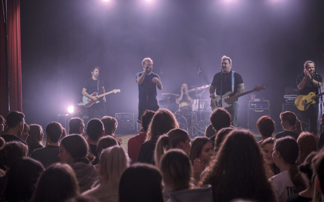 božično-novoletni koncert – Alo! Stari