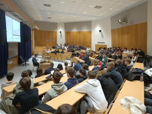Karierno svetovanje za tehniške gimnazijce – Rožle Toš predstavi svojo pot do kariere