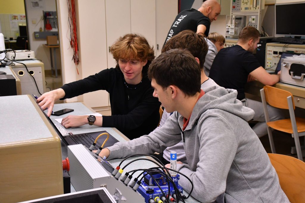 Dan1 - projektni dnevi