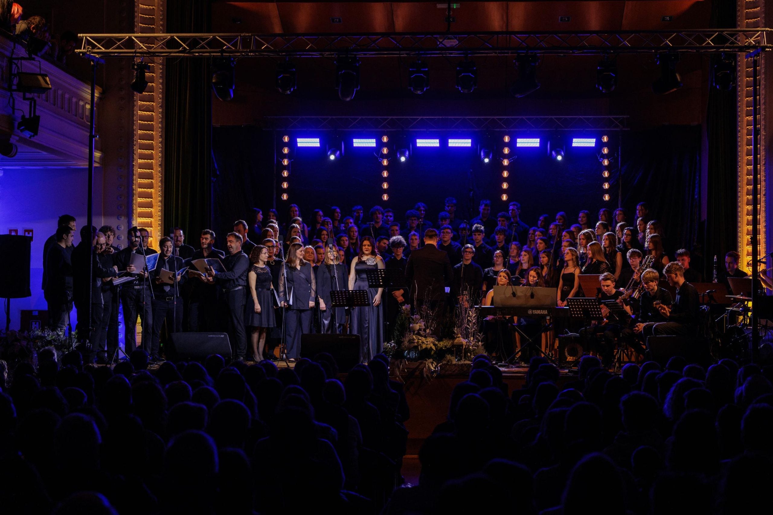 Praznični koncert Šolskega centra Celje Praznični koncert Šolskega centra Celje