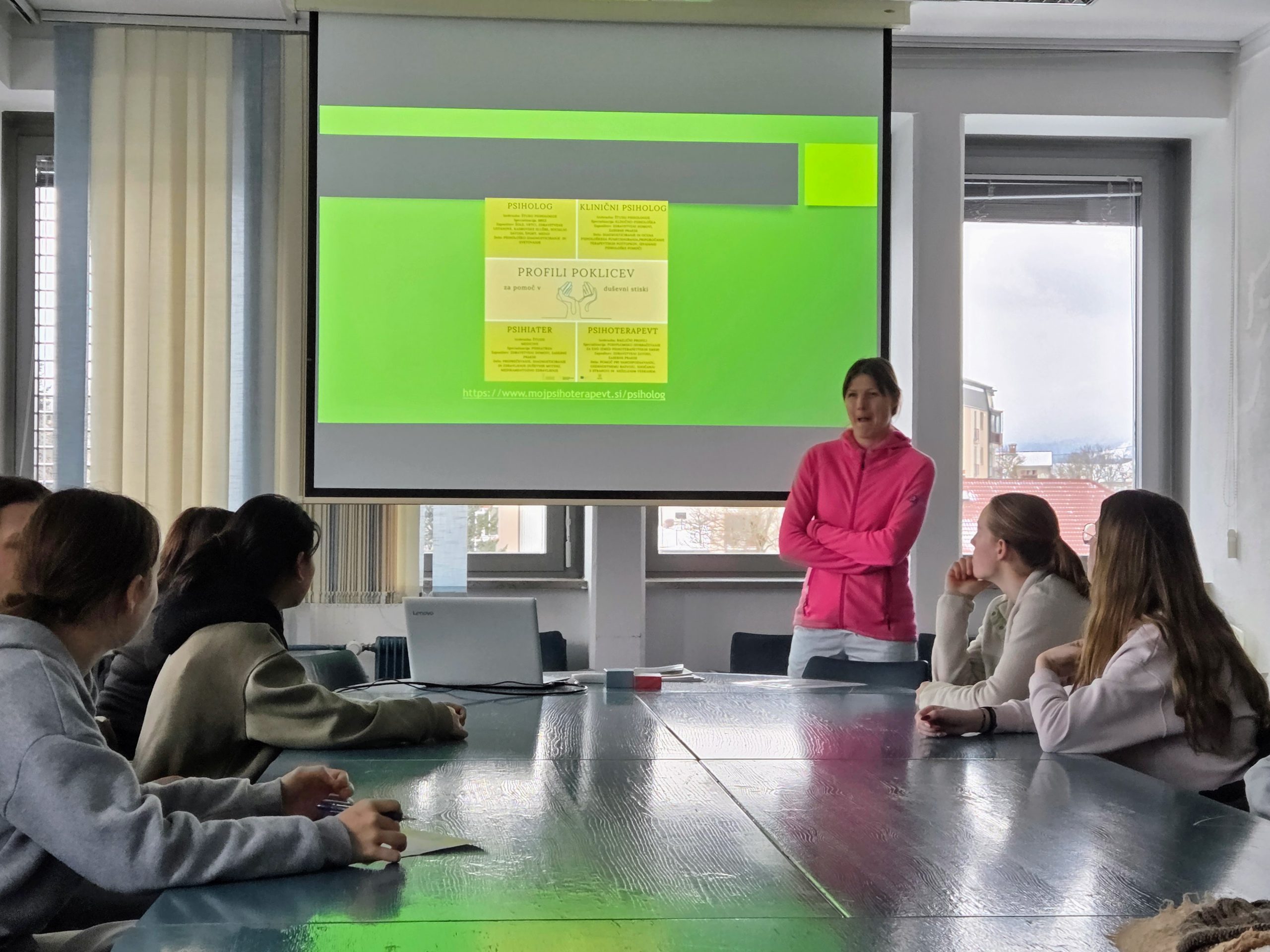 Družboslovni ITS obiskal Center za krepitev zdravja Družboslovni ITS obiskal Center za krepitev zdravja