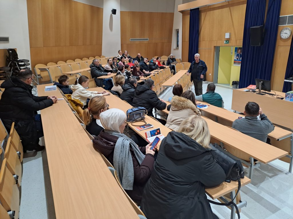 Predstavitev šole in izobraževalnih programov v B2 učilnici