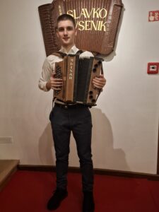 Matej je prejemnik zlatega priznanja na tekmovanju.