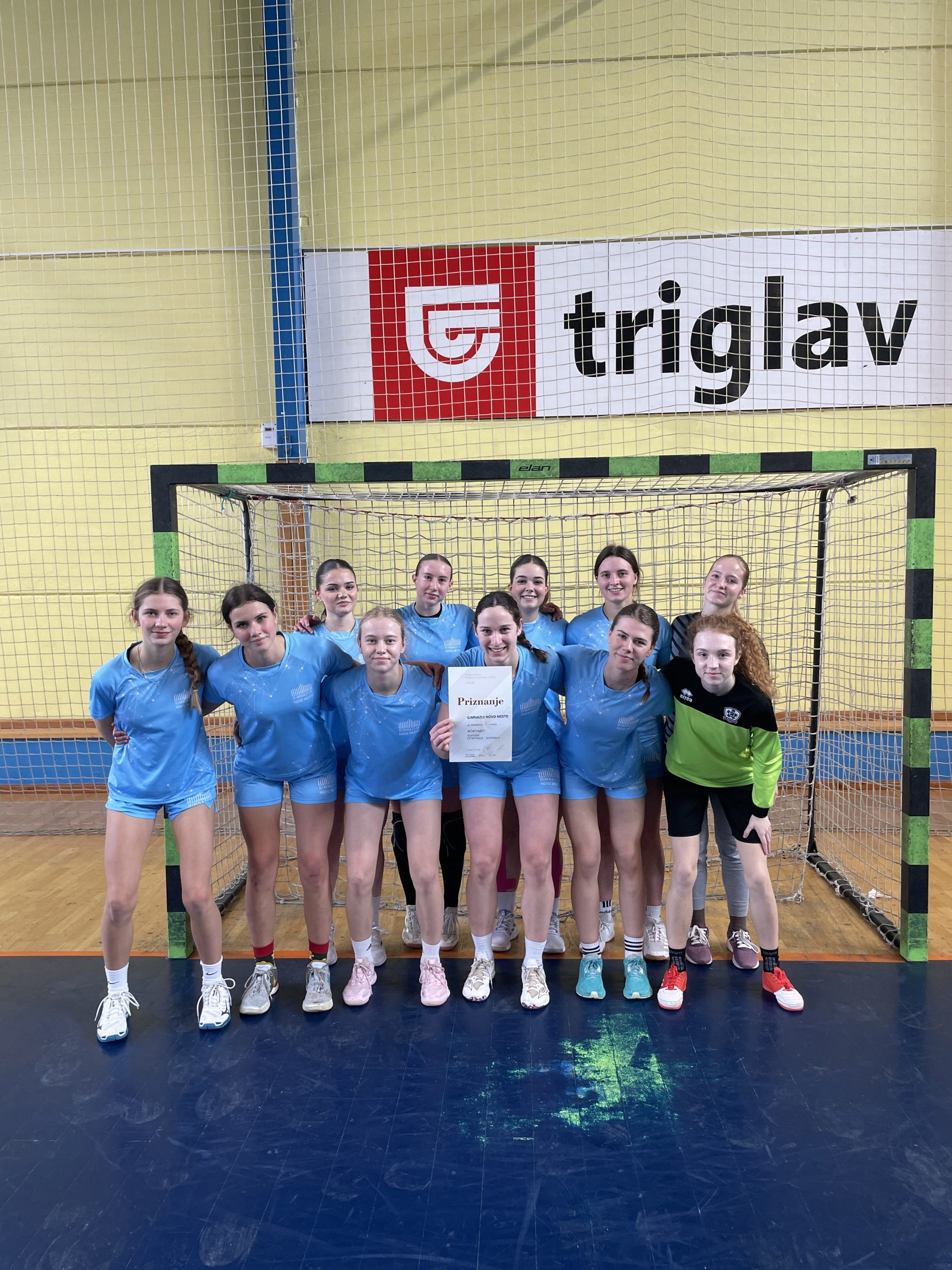 Borbeno in športno na četrtfinalu DP v rokometu za dijakinje Borbeno in športno na četrtfinalu DP v rokometu za dijakinje