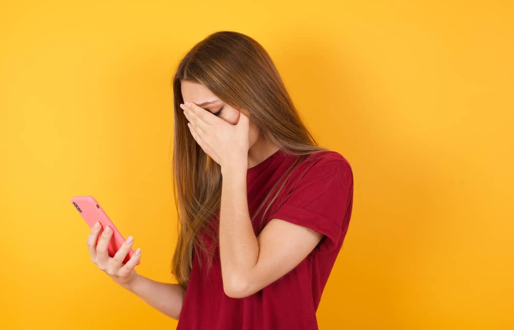 NE VERJEMI VSEMU, KAR VIDIŠ: LAŽNE NOVICE NA DRUŽBENIH OMREŽJIH