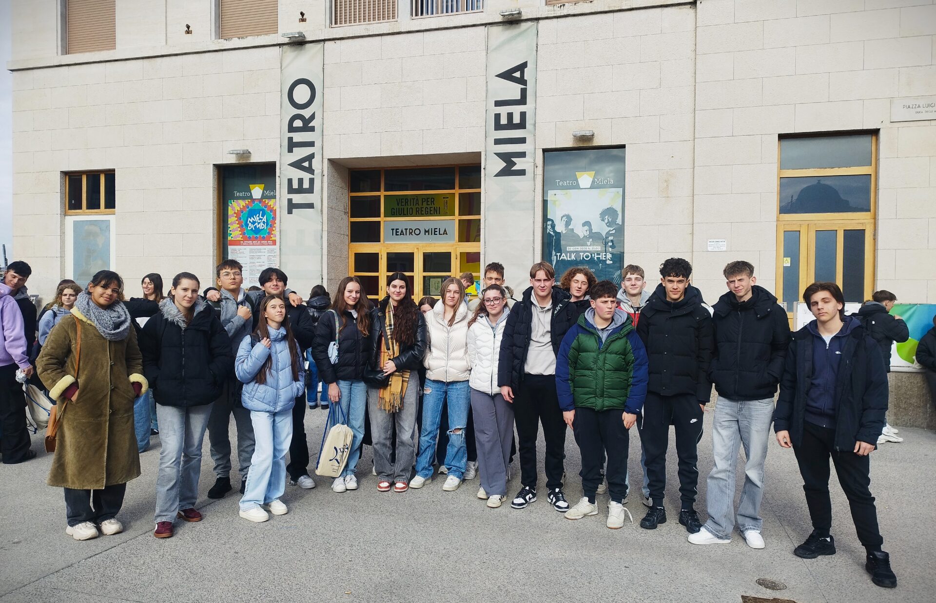 Premiazioni del concorso “Questa volta metti in scena”: le classi prime fanno man bassa