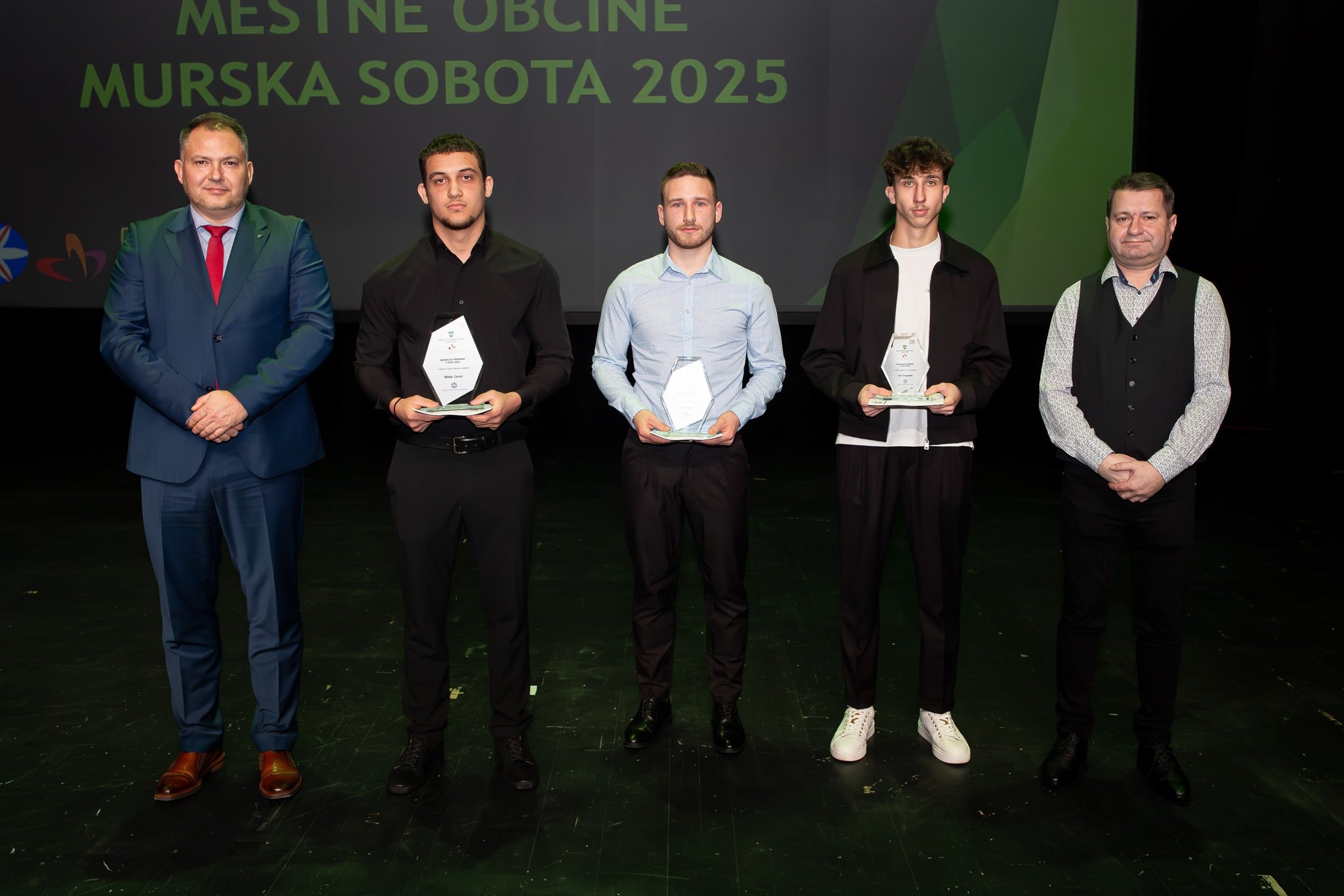 ŠPORTNI USPEHI DIJAKOV ŠPORTNI USPEHI DIJAKOV