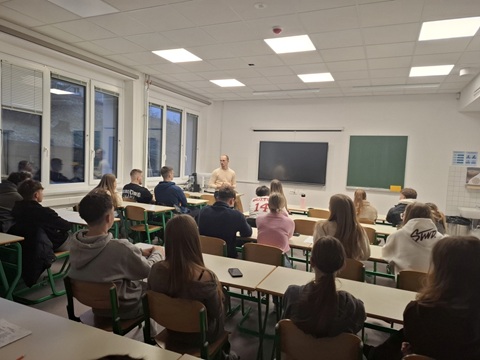Bazar poklicev in hobijev za dijake tretjih in četrtih letnikov