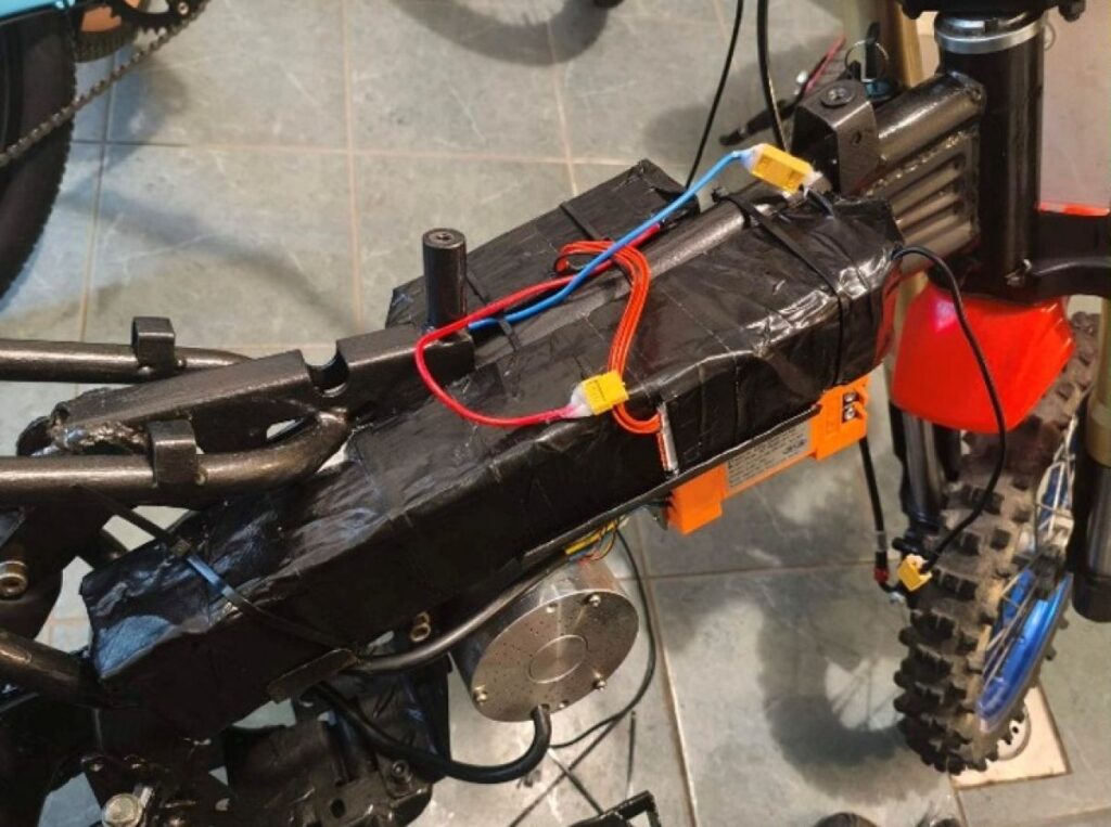 Predelava Pitbike motocikla v delavnici
