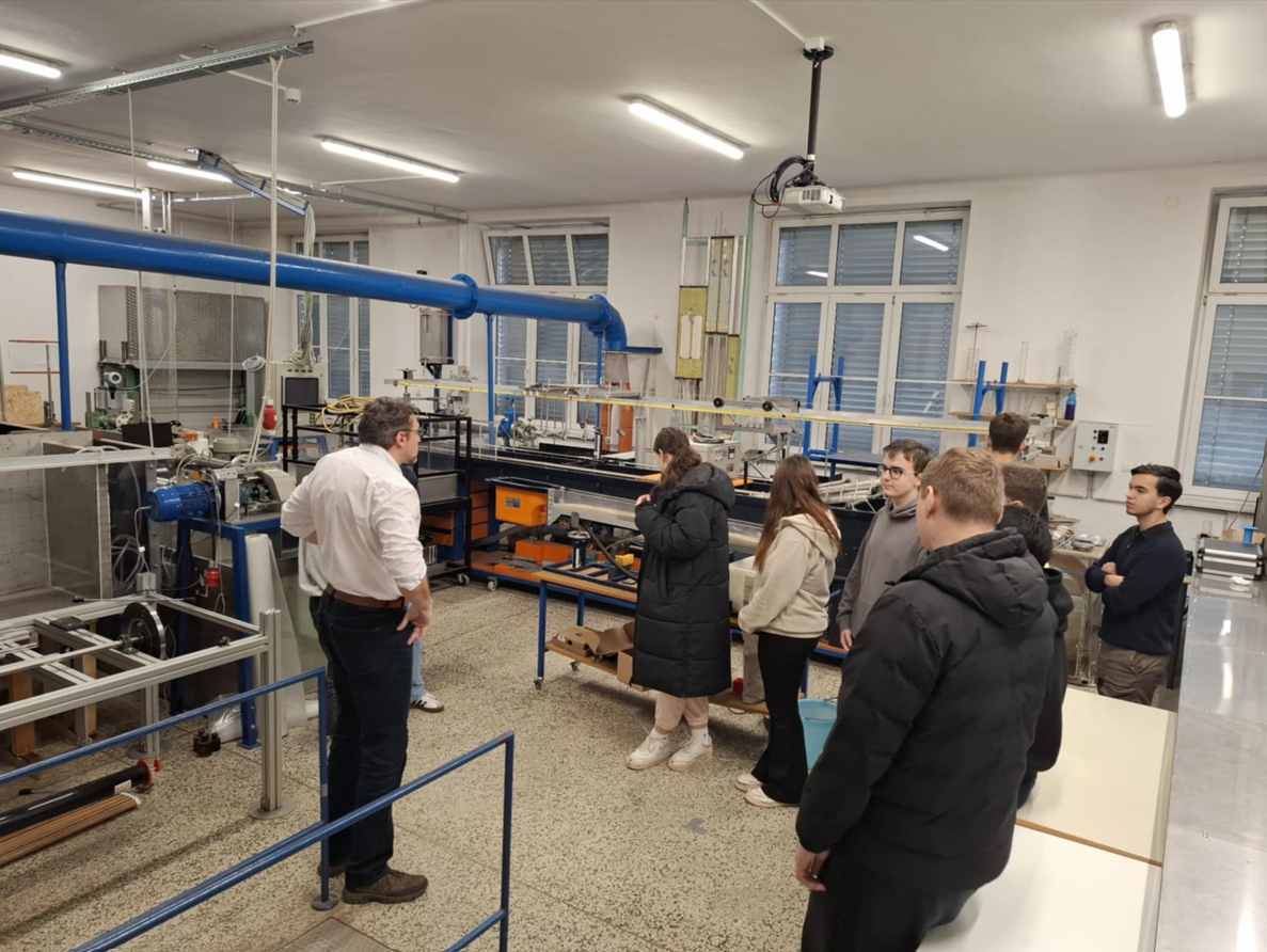 Vaje na Fakulteti za gradbeništvo in geodezijo Vaje na Fakulteti za gradbeništvo in geodezijo