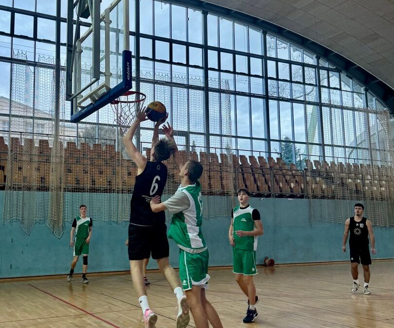 EKIPA SZKŠC V KOŠARKI 3 NA 3 NA EN KOŠ V FINALU DRŽAVNEGA TEKMOVANJA