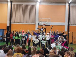 Pustna maska profesorji - Olimpijske igre Lava 2026