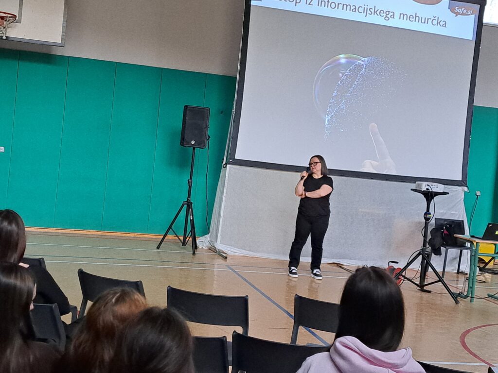 Predavateljica Gabriela Gabrovec