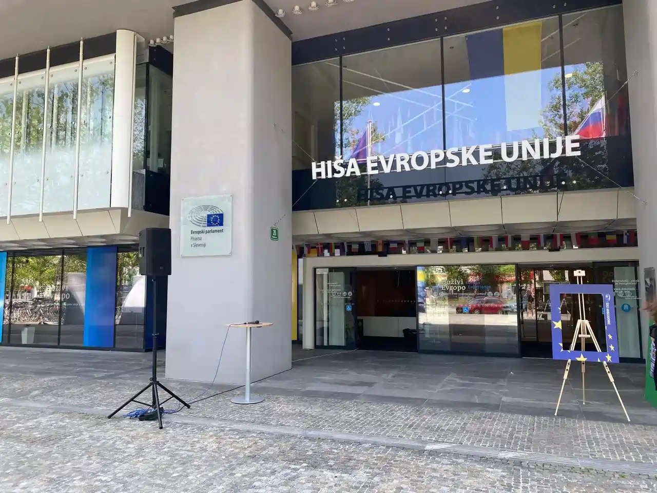Učenje demokracije in evropskih vrednot v praksi