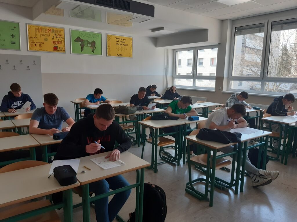 Matematično tekmovanje Kenguru