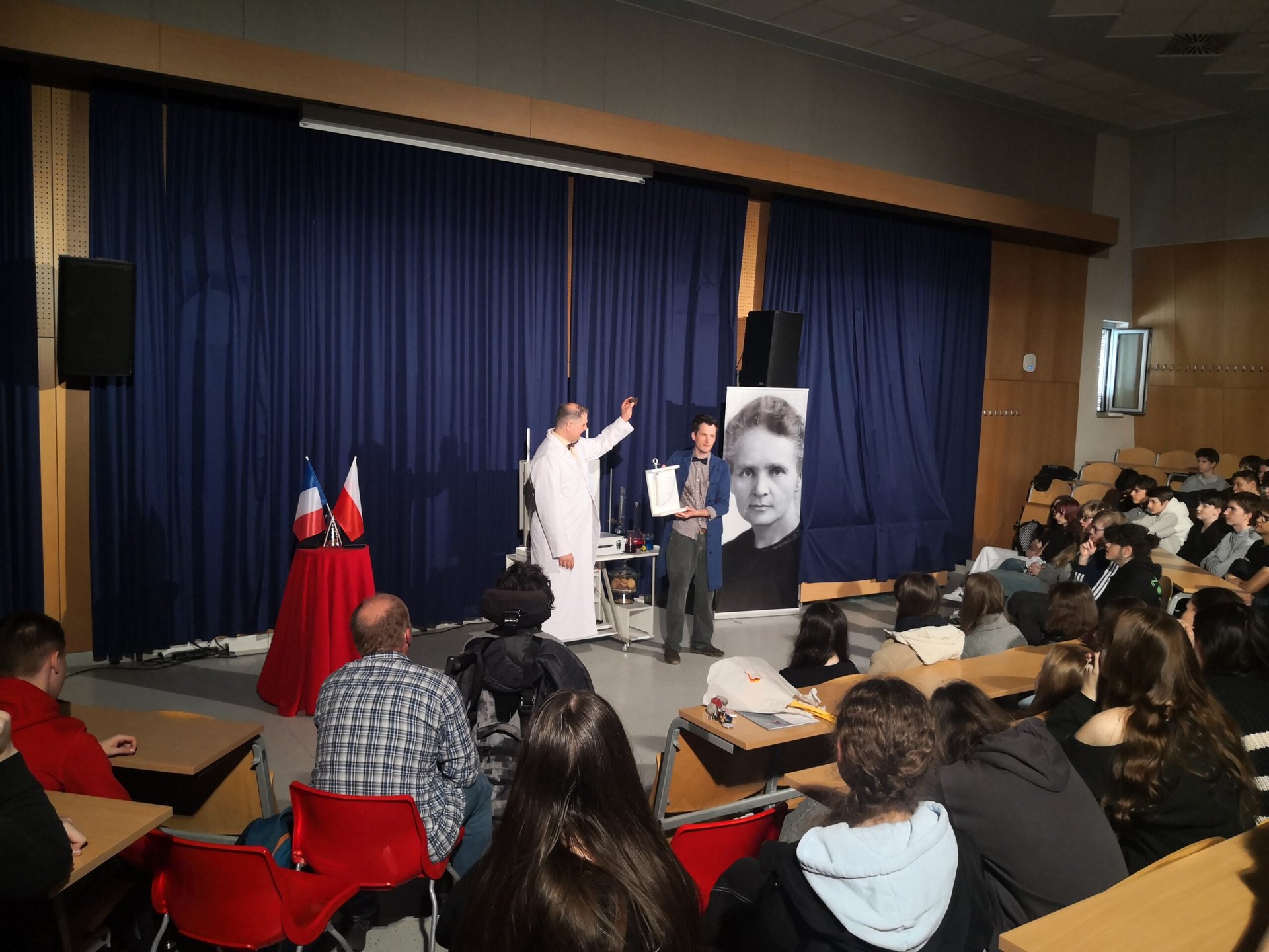 Radioaktivnost in izjemna Marie Curie