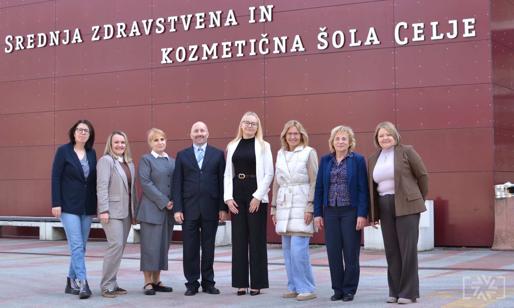RAZISKOVALNA DEJAVNOST V ŠOLSKEM LETU 2025/26 RAZISKOVALNA DEJAVNOST V ŠOLSKEM LETU 2025/26