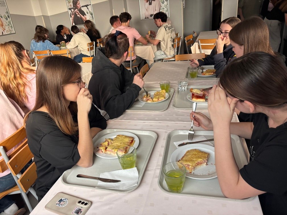 Pizza party v dijaškem domu Pizza party v dijaškem domu
