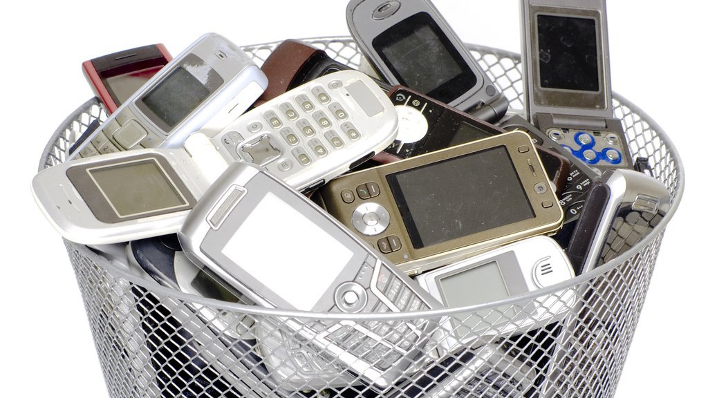 »DRUGA PLAT MOBILNEGA TELEFONA«