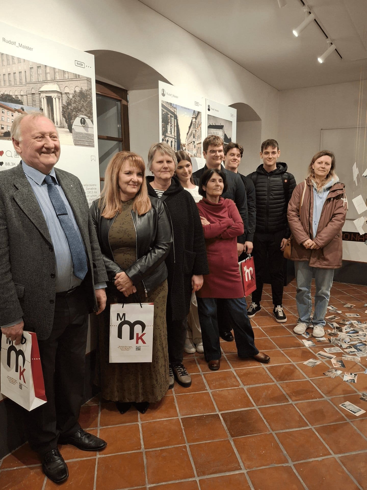 Savinja kot »sveti škapulir«: Maistrova zgodba združila Kamnik in I. gimnazijo v Celju Savinja kot »sveti škapulir«: Maistrova zgodba združila Kamnik in I. gimnazijo v Celju