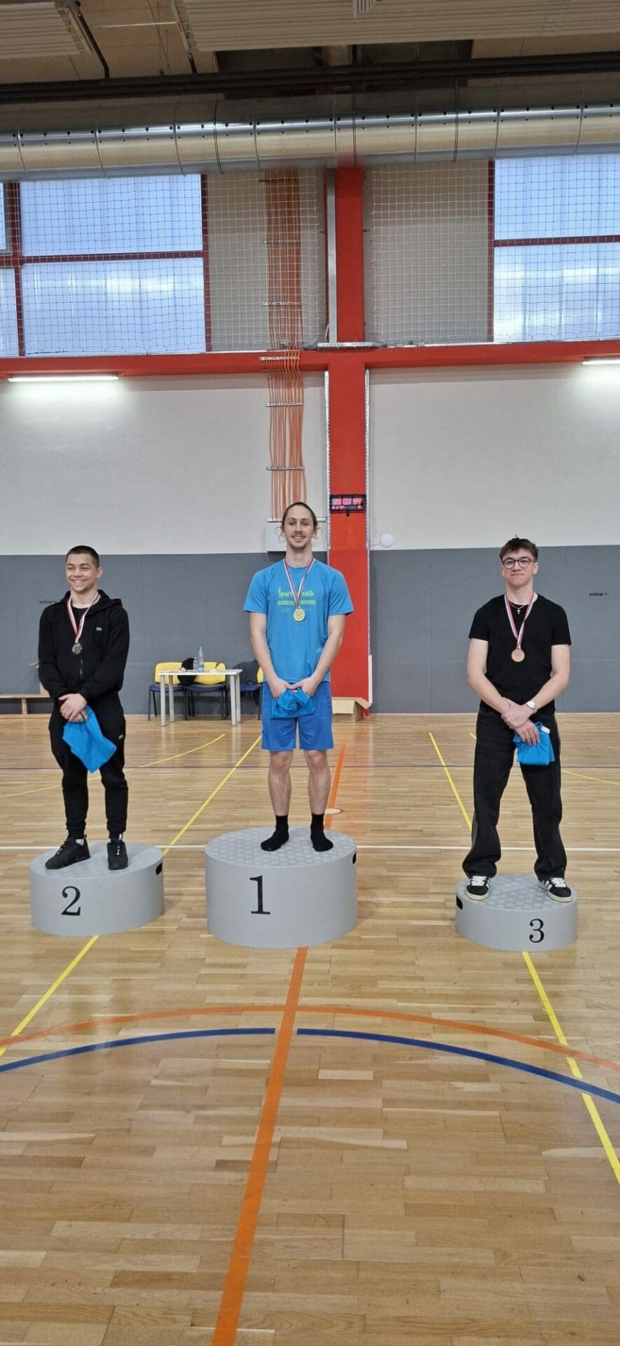Zlato na državnem prvenstvu v skokih z male prožne ponjave