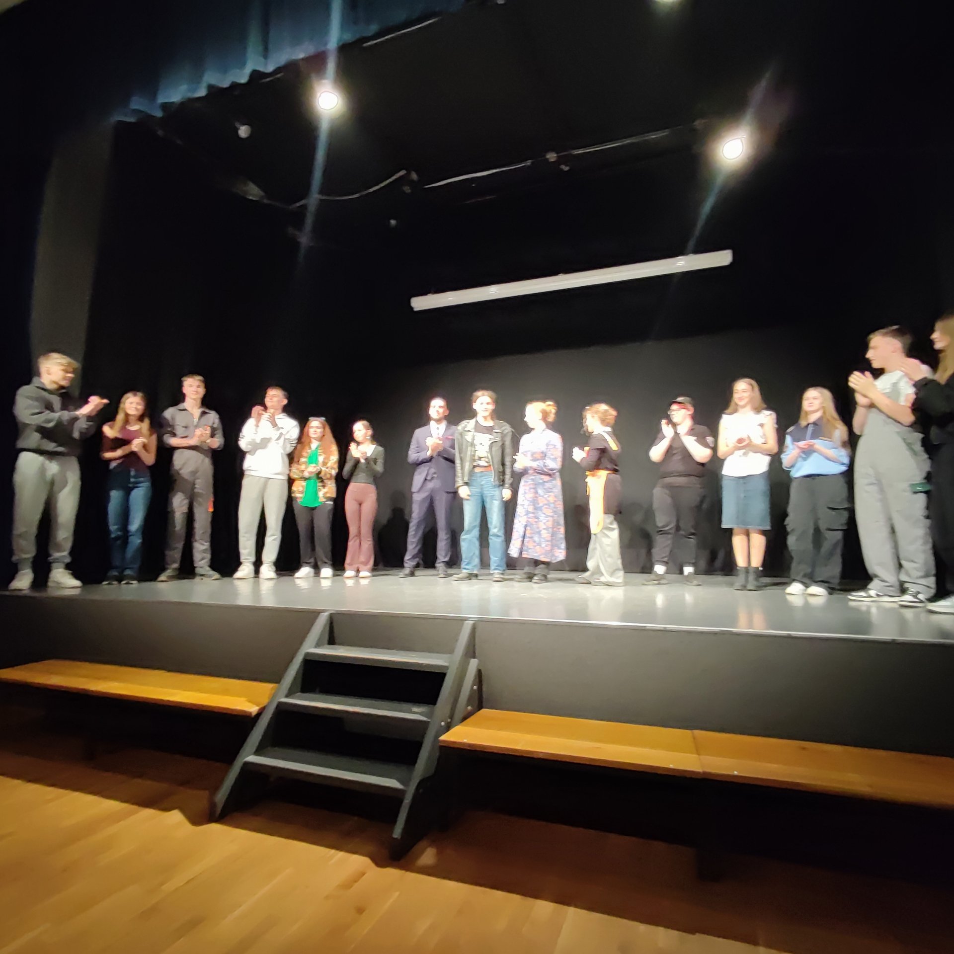 Gostovanje Simonovih prič v Ambrusu Gostovanje Simonovih prič v Ambrusu