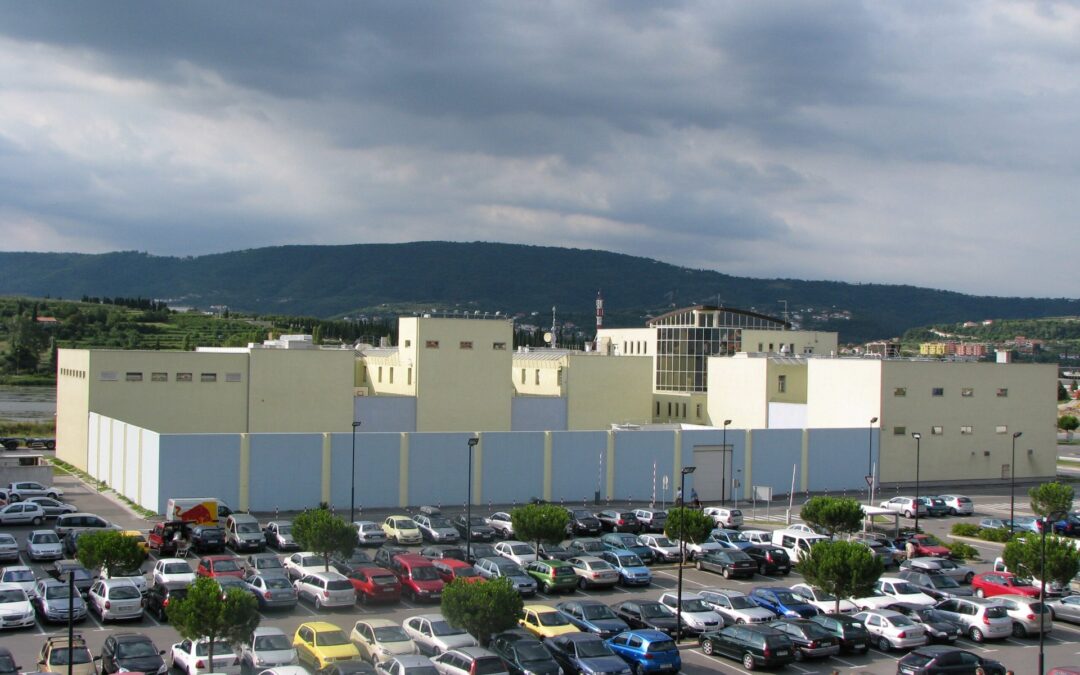 Dijaki 3. letnika gimnazije v sklopu družboslovnega ITS-a obiskali koprški zapor