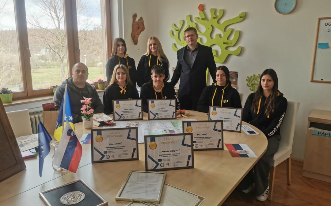 6 zlatih priznanj na tekmovanju o znanju prve pomoči