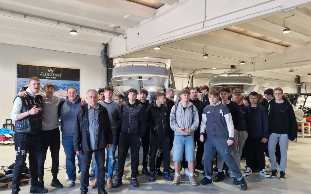 Obiskali podjetje Alfastreet Gaming in vojaški muzej Tabor