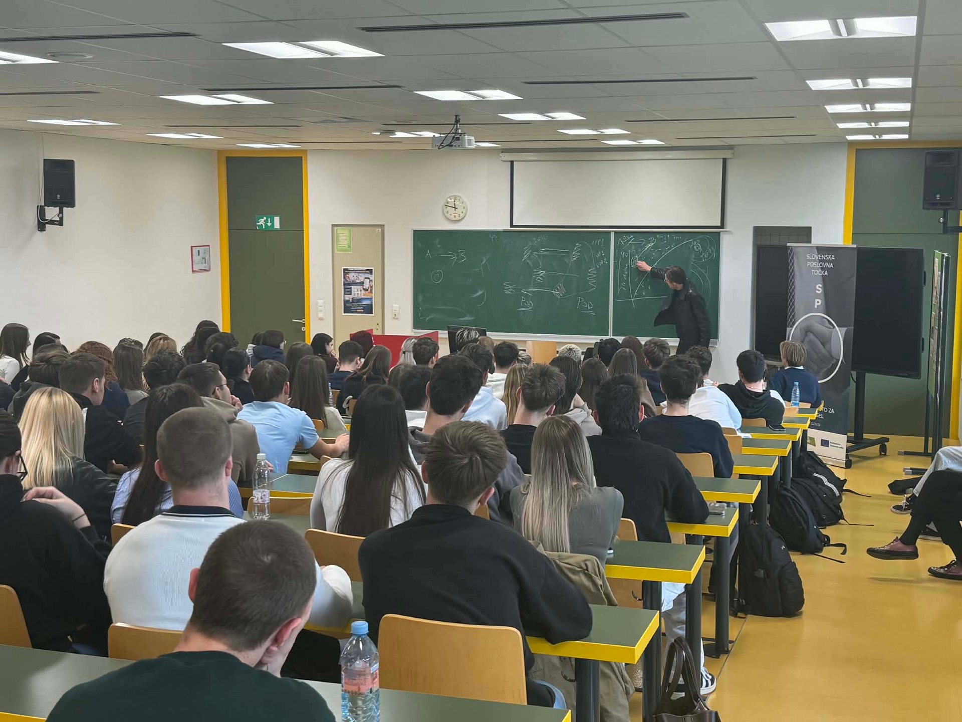 Predavanje na temo Razmišljaj hitro, govori pametno Predavanje na temo Razmišljaj hitro, govori pametno