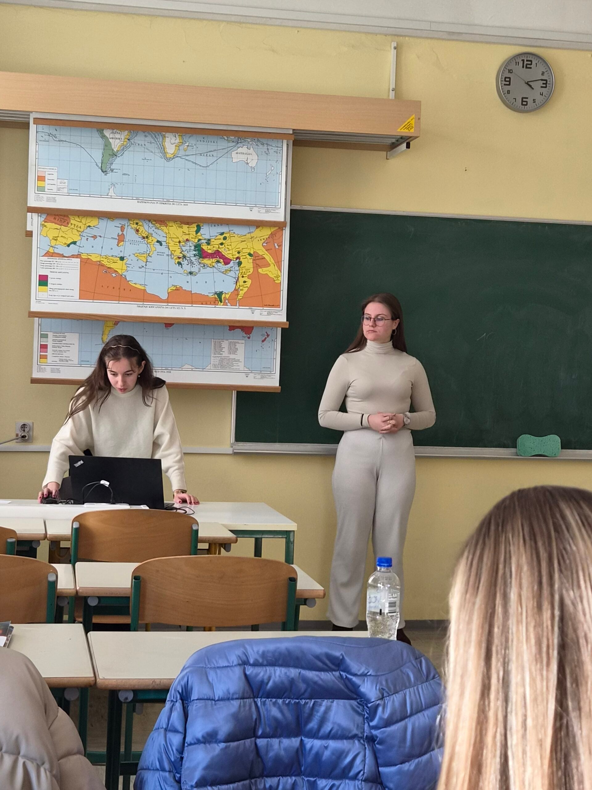 Predstavitev letošnjih raziskovalnih nalog Predstavitev letošnjih raziskovalnih nalog