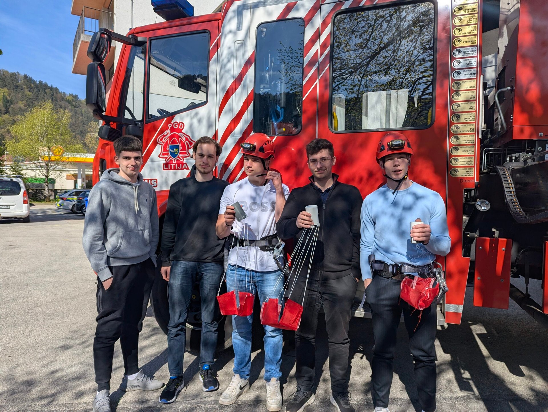 Zadnje priprave na državno tekmovanje CanSat in predstavitev dela ITS1 (3. letnik)