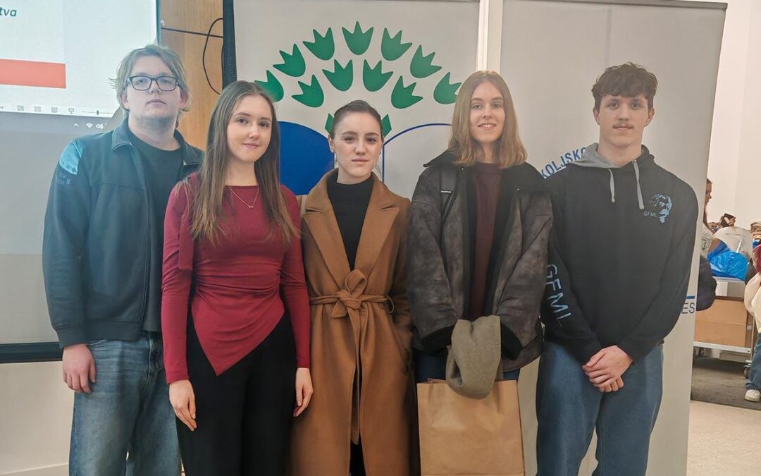 Dijaki navdušili z znanjem o gozdarstvu in opraševalcih
