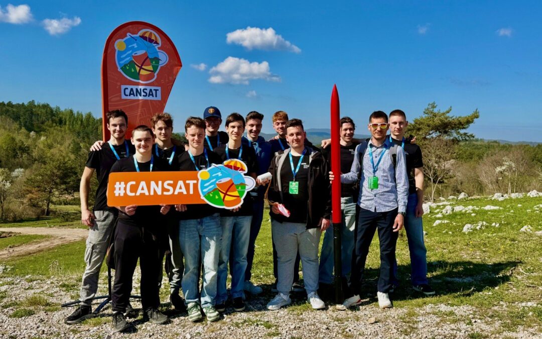 Iz Maribora v vesolje: dijaki SERŠ-a osvojili 1. in 3. mesto na CanSat 2026