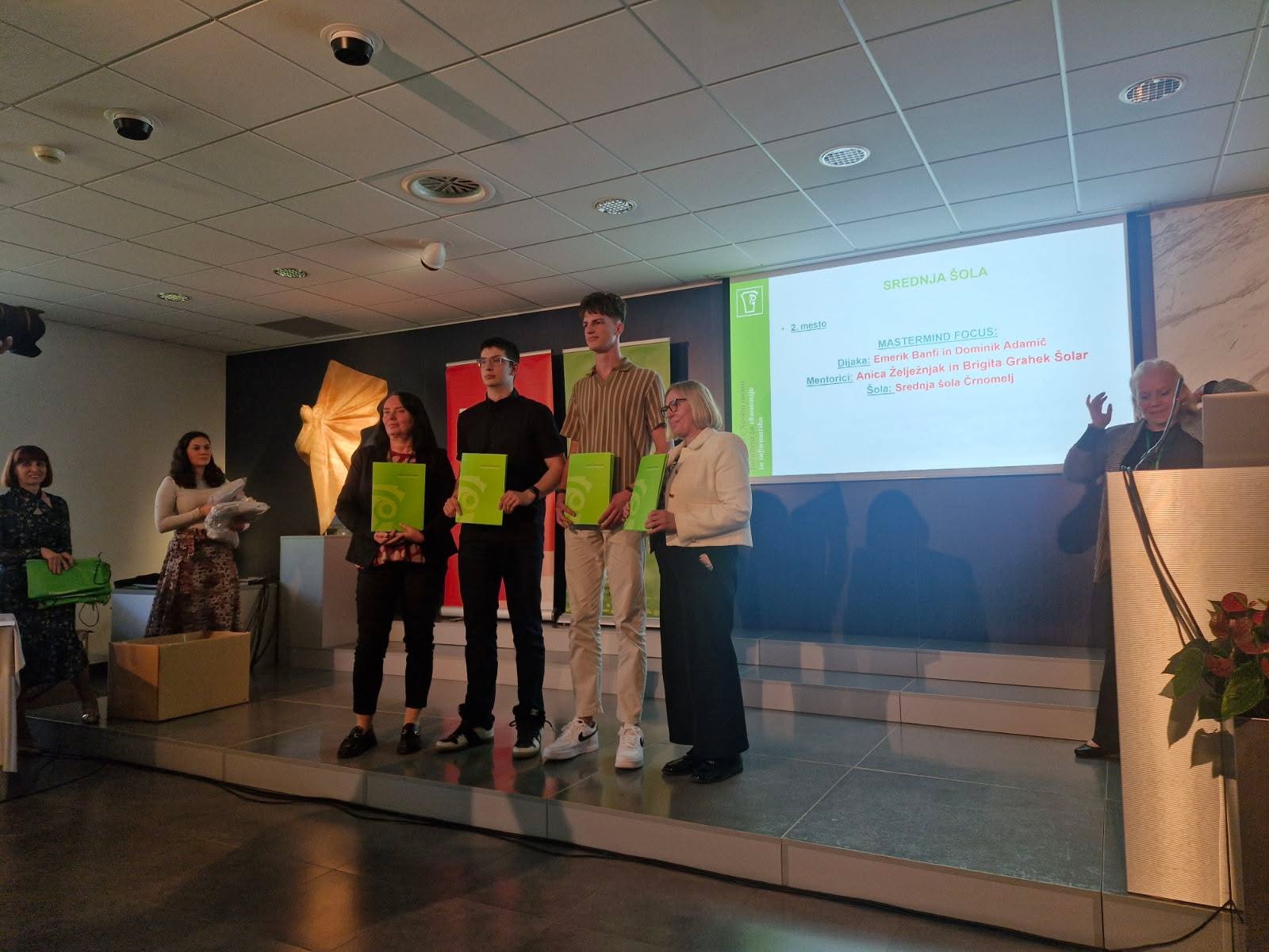2. mesto ekipe MasterMind Focus na 9. Podjetniškem natečaju UN Novo mesto 2. mesto ekipe MasterMind Focus na 9. Podjetniškem natečaju UN Novo mesto